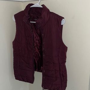Aeropostale medium maroon puffy vest